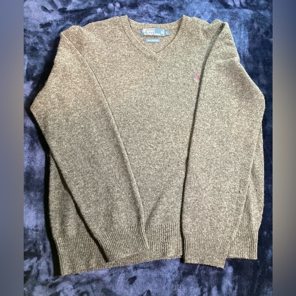 Vintage Ralph Lauren Polo Gray Lambs Wool V-Neck Sweater in men’s size Large - Picture 2 of 5